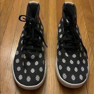 Women’s All Bird Tree Topper